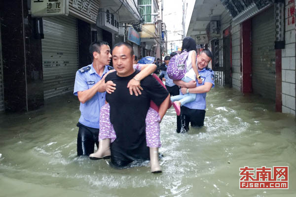 胡卫清守护人民的隐形卫士